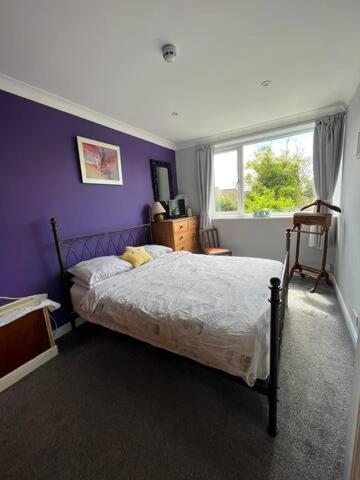 Stayinwoking At 30 Woodlands Horsell Exteriér fotografie